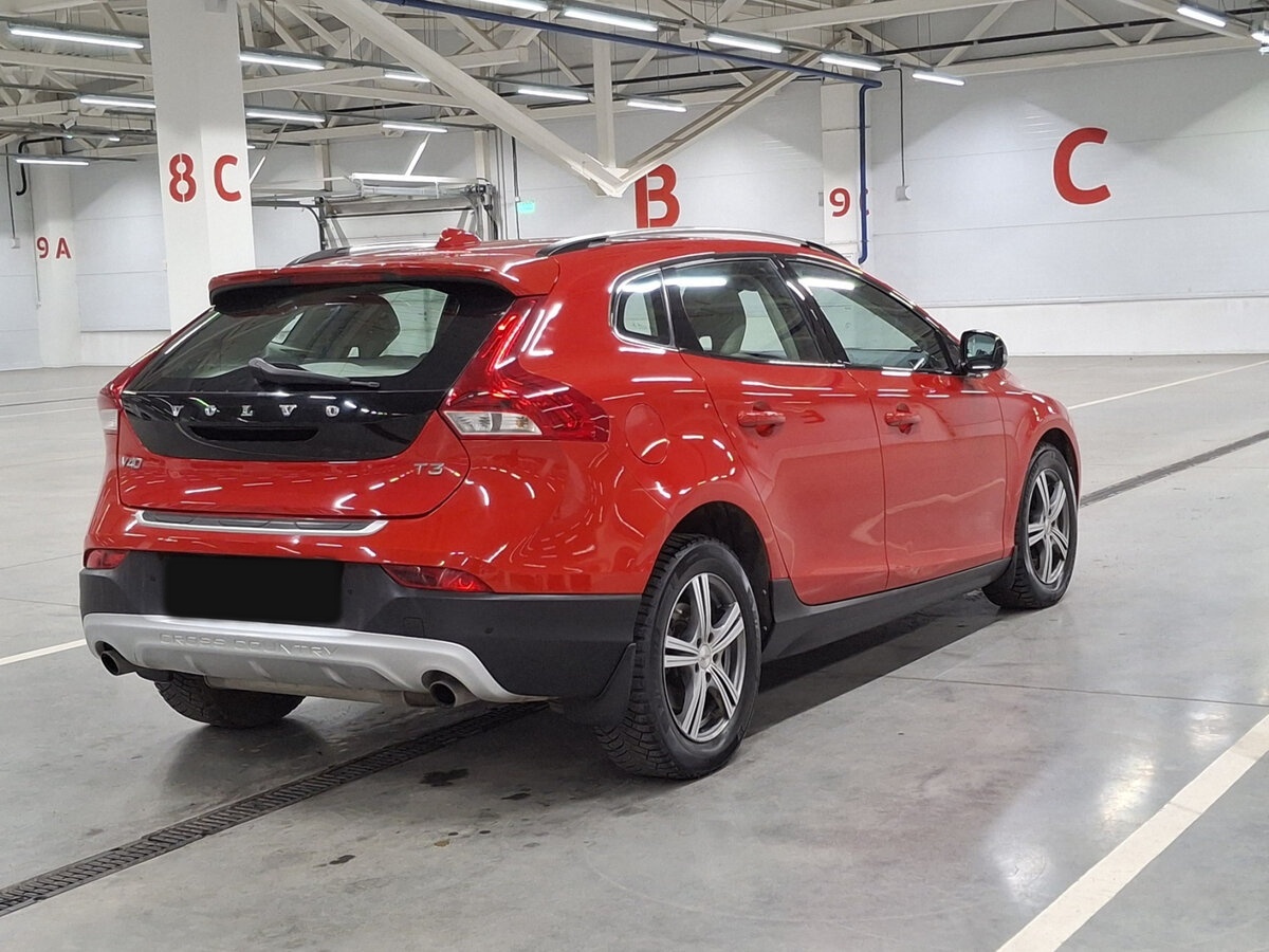 Volvo V40 Cross Country I Рестайлинг, 2017 Фото №5