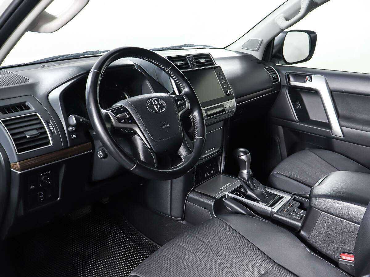 Toyota Land Cruiser Prado, 2021 Фото №13