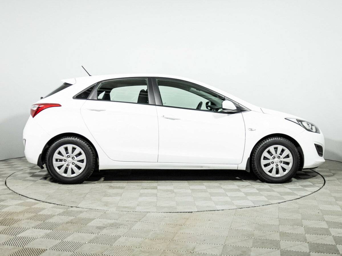 Hyundai i30 II Рестайлинг, 2015 Фото №4
