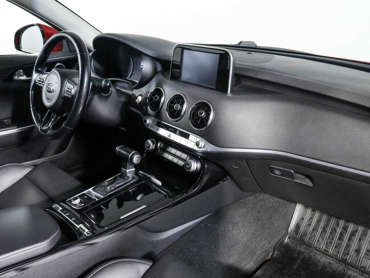 Kia Stinger, 2018 Фото №7