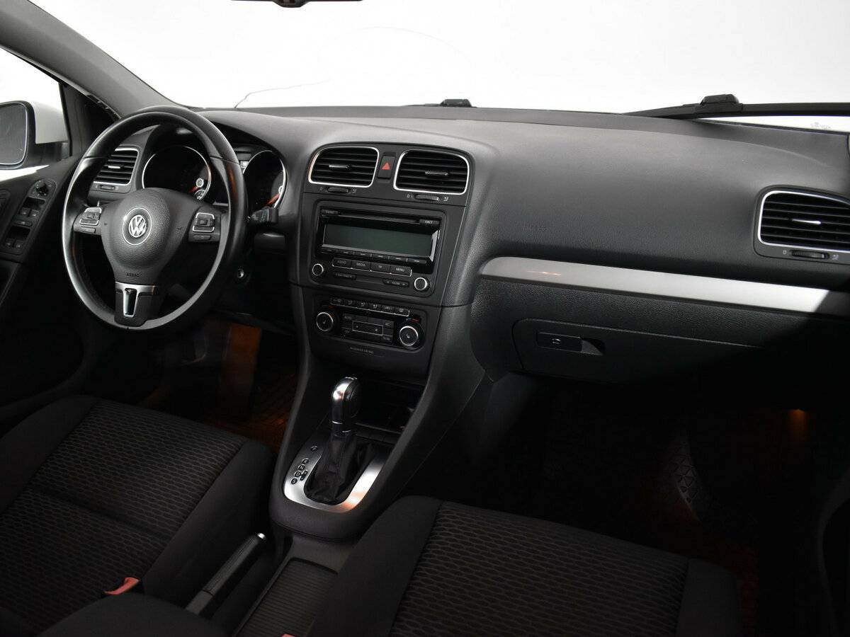 Volkswagen Golf, 2010 Фото №10