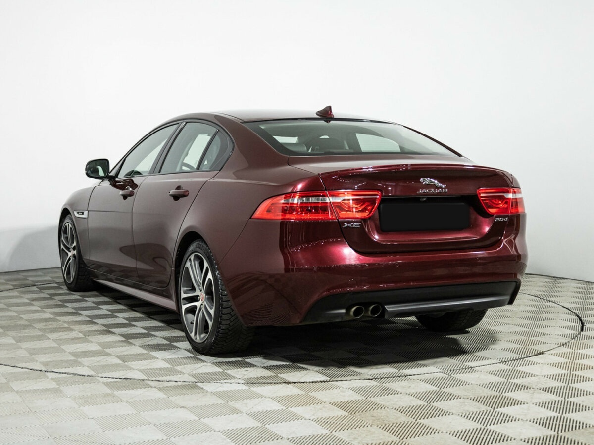 Jaguar XE I, 2015 Фото №6