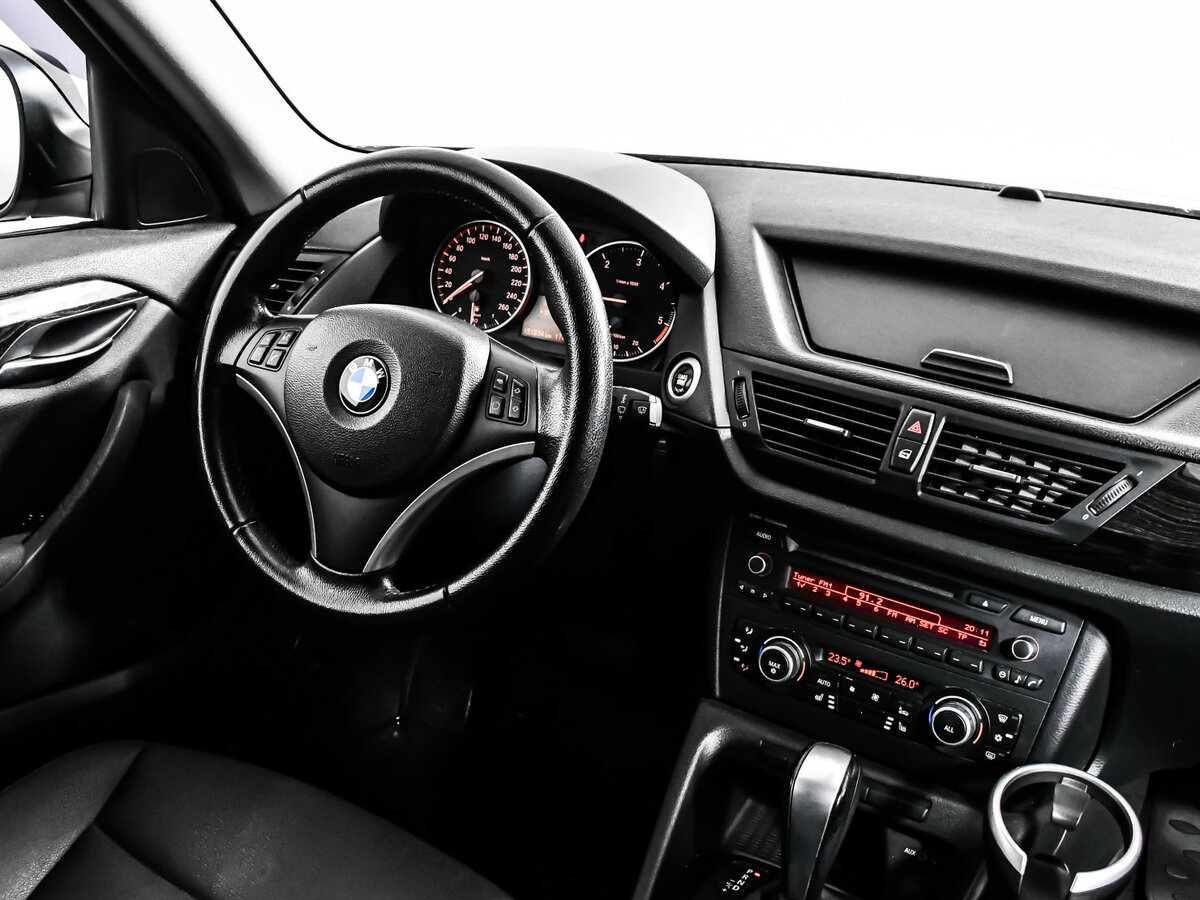 BMW X1 20d I (E84), 2010 Фото №7