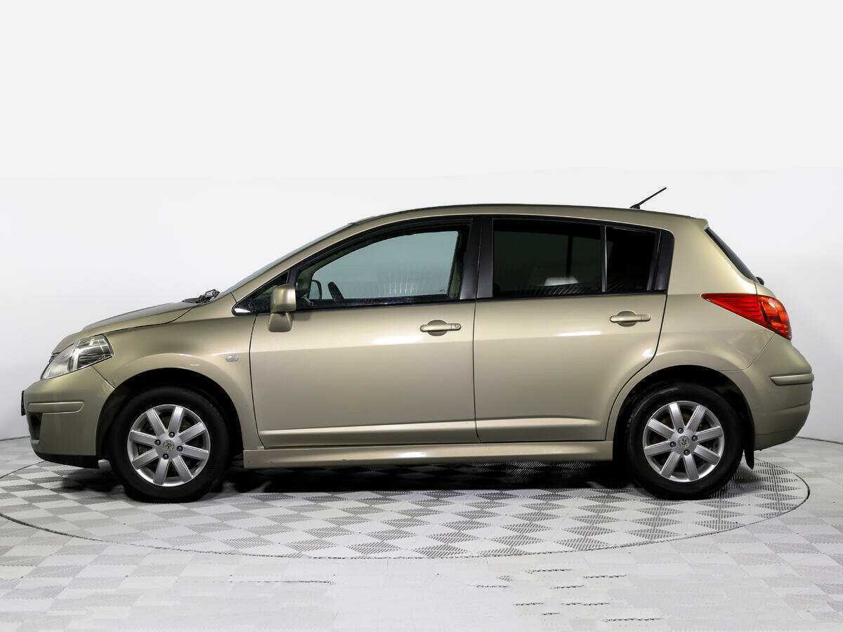 Nissan Tiida, 2011 Фото №7