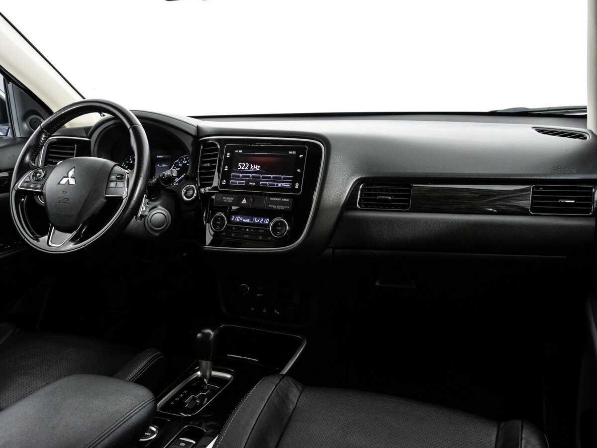 Mitsubishi Outlander, 2018 Фото №7
