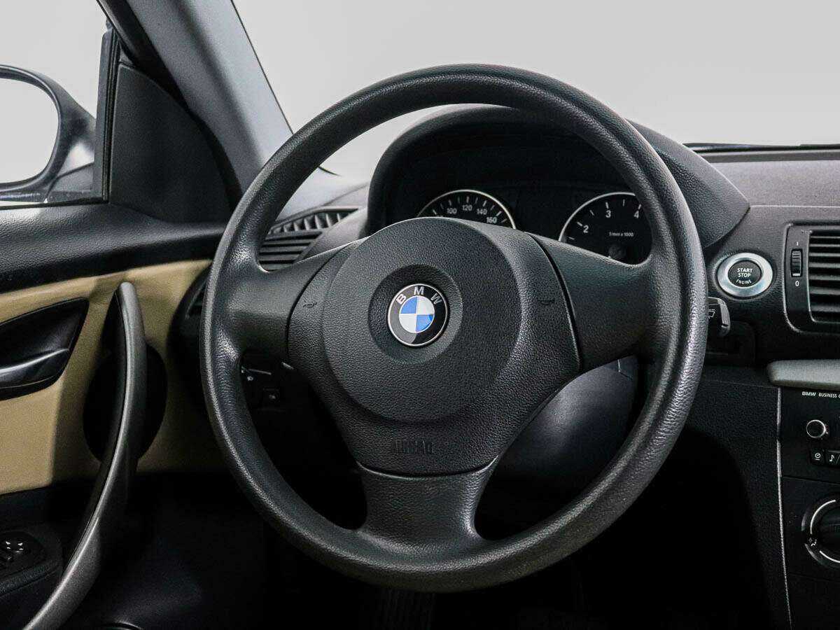 BMW 1 серии 116i, 2009 Фото №13