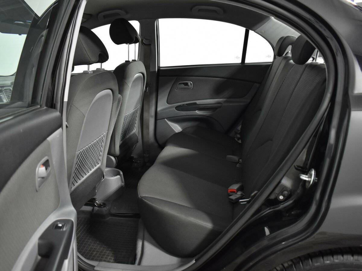 Kia Rio, 2010 Фото №12