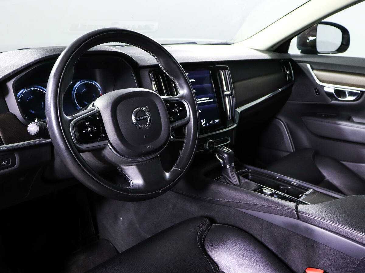 Volvo V90 Cross Country, 2018 Фото №12