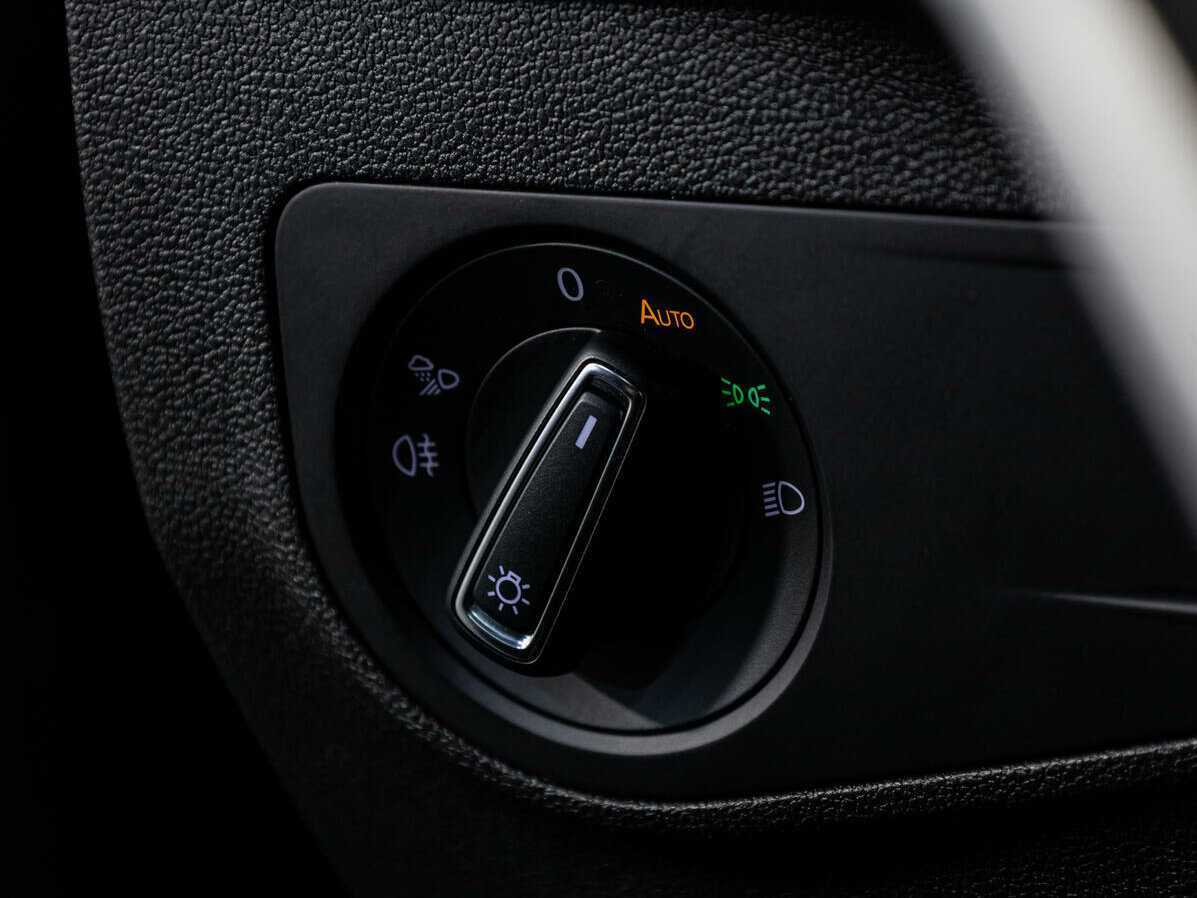 Volkswagen Tiguan, 2021 Фото №19