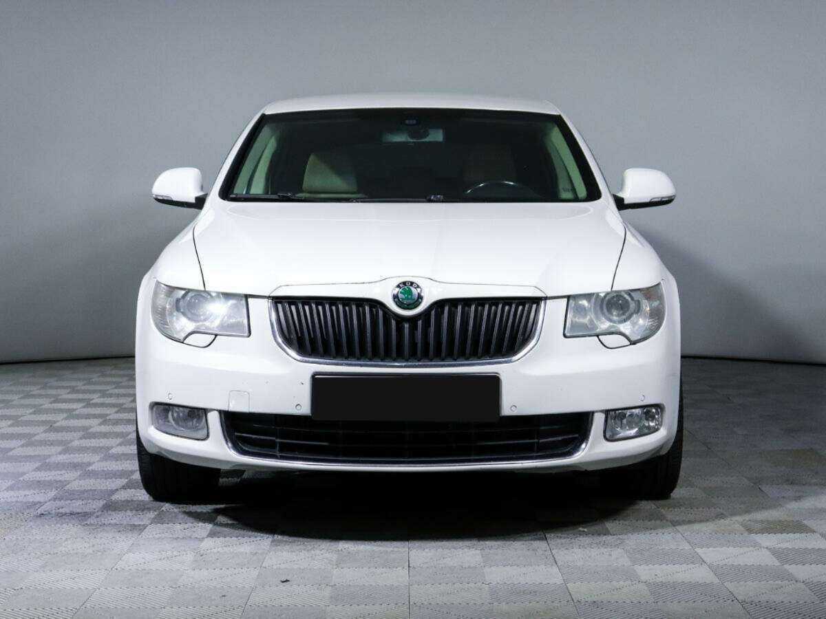 Skoda Superb DSG, 2011 Фото №2