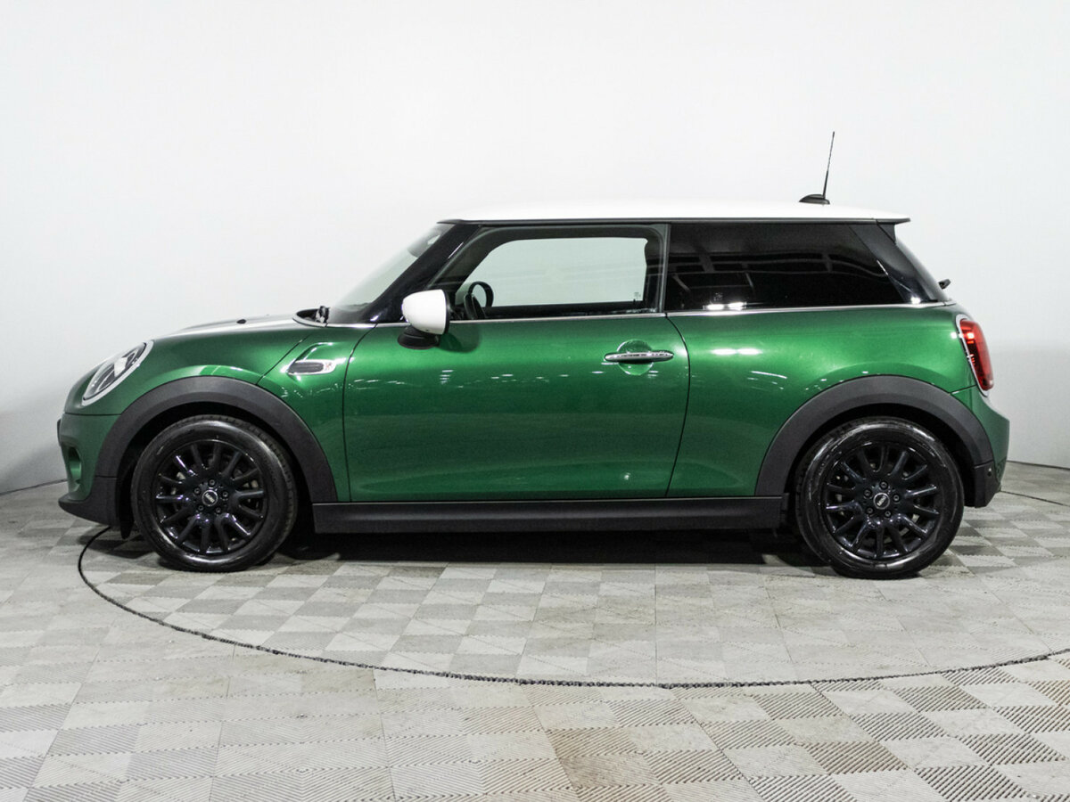 Mini Hatch Cooper III (F55/F56) Рестайлинг, 2020 Фото №8
