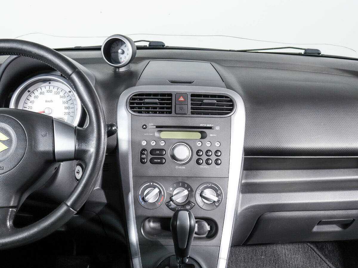 Suzuki Splash, 2011 Фото №11