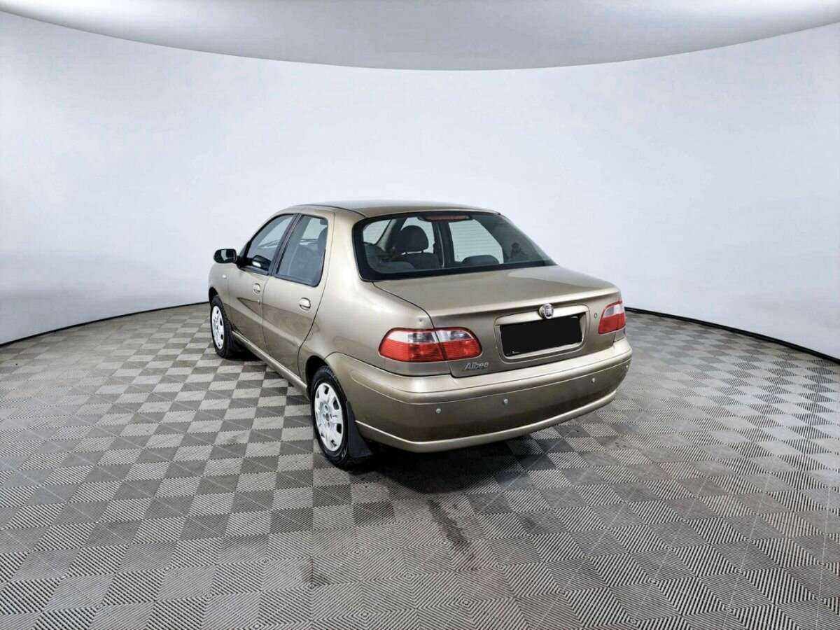 Fiat Albea, 2010 Фото №7