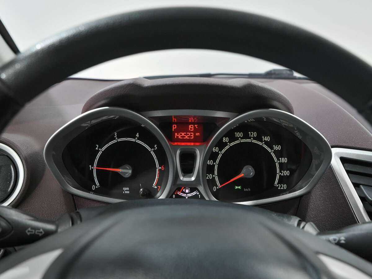 Ford Fiesta, 2010 Фото №7