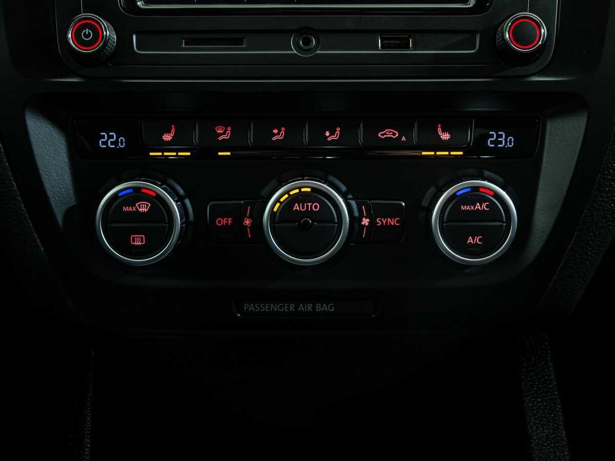 Volkswagen Jetta, 2012 Фото №12