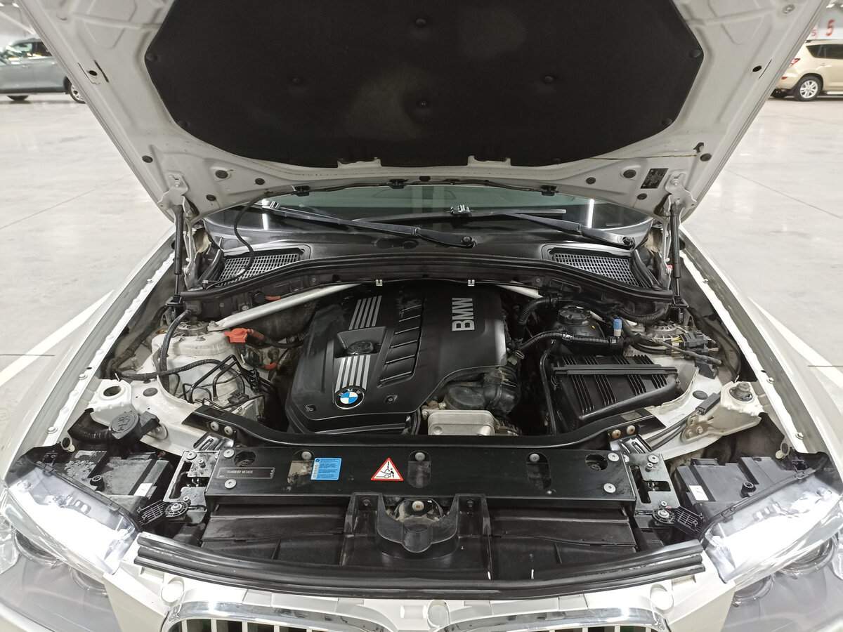 BMW X3 28i xDrive, 2011 Фото №9