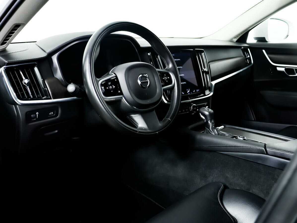 Volvo V90 Cross Country, 2019 Фото №13