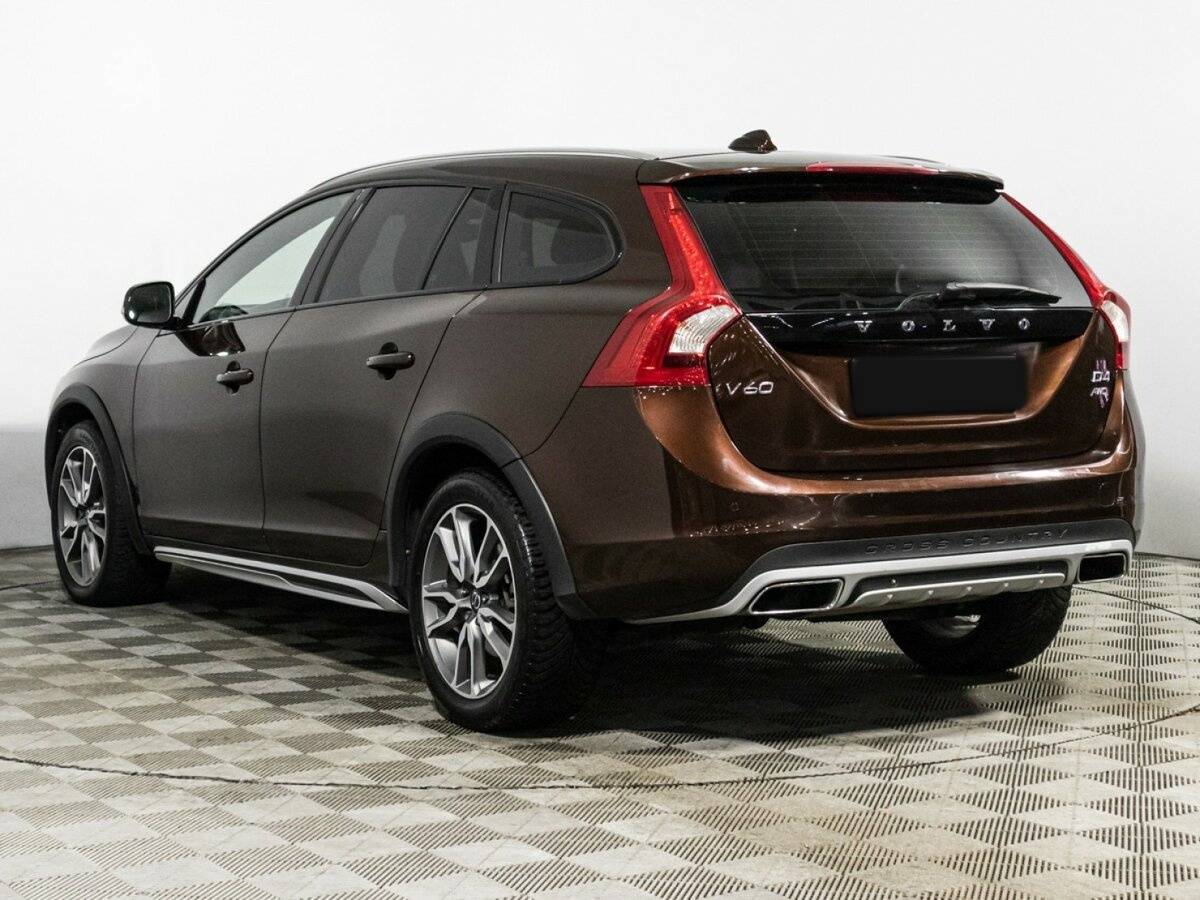 Volvo V60 Cross Country I, 2016 Фото №7