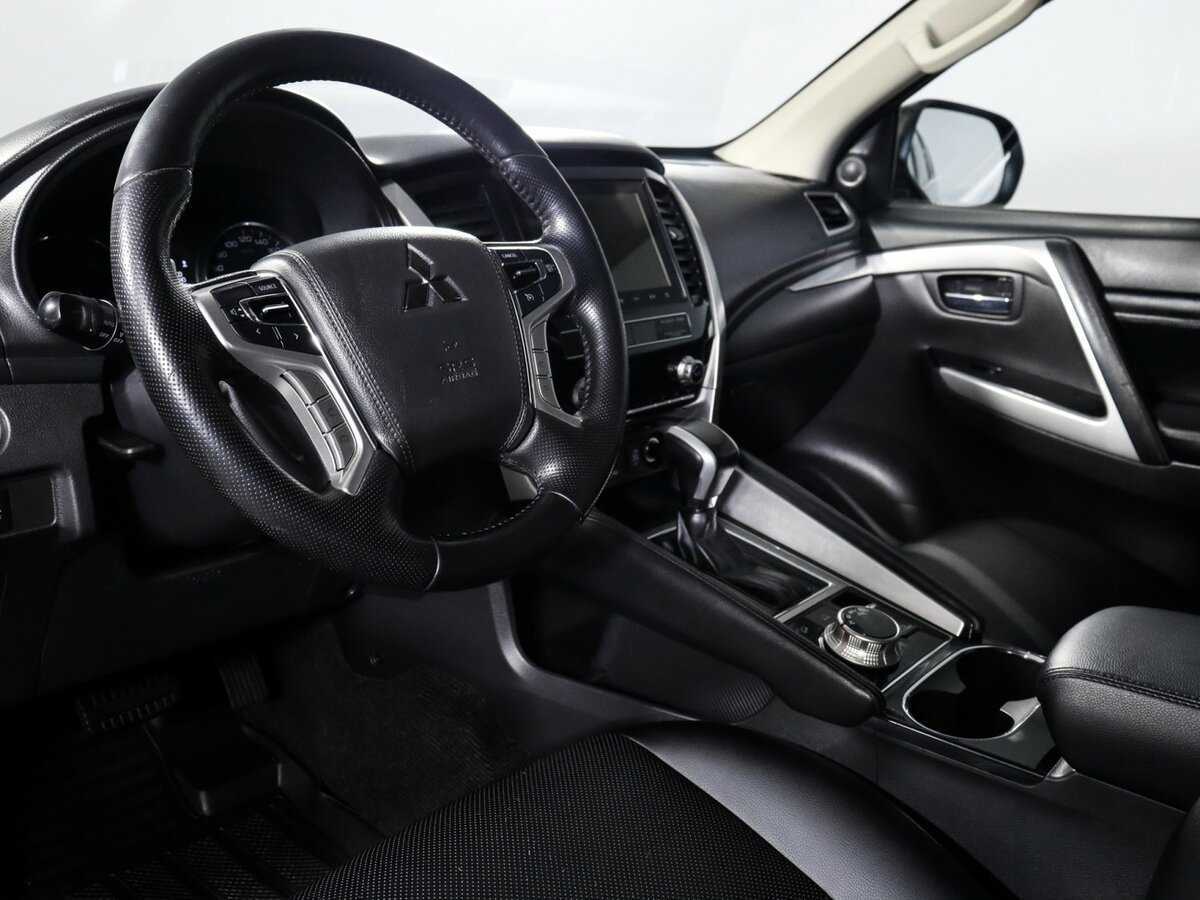 Mitsubishi Pajero Sport, 2021 Фото №14