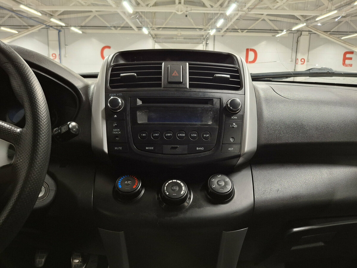 Lifan X60 I Рестайлинг, 2016 Фото №15
