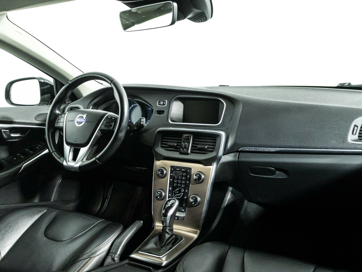 Volvo V40 Cross Country I, 2015 Фото №9
