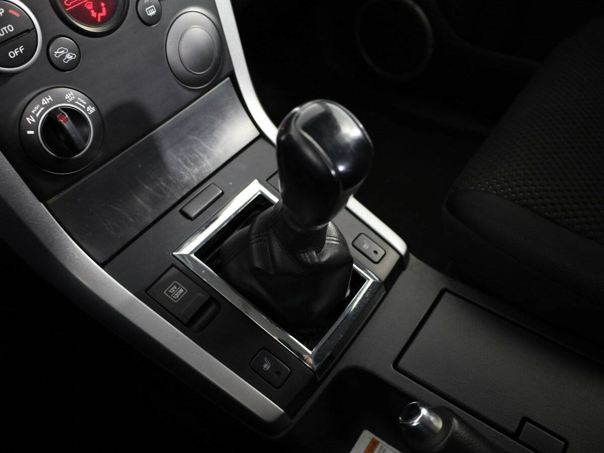 Suzuki Grand Vitara II Рестайлинг, 2011 Фото №8