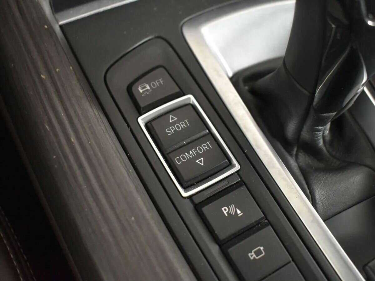 BMW X5 M50d, 2015 Фото №25