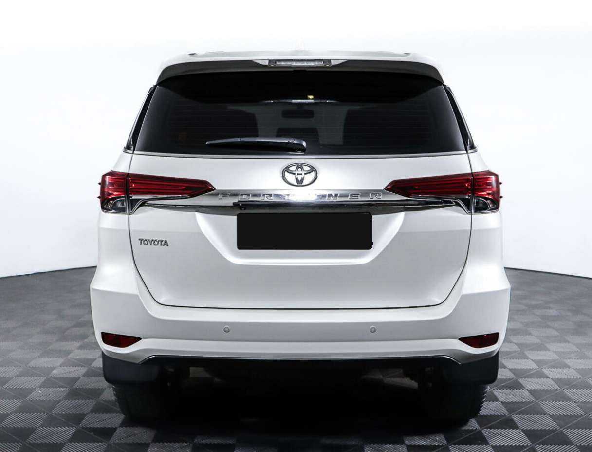 Toyota Fortuner, 2017 Фото №6