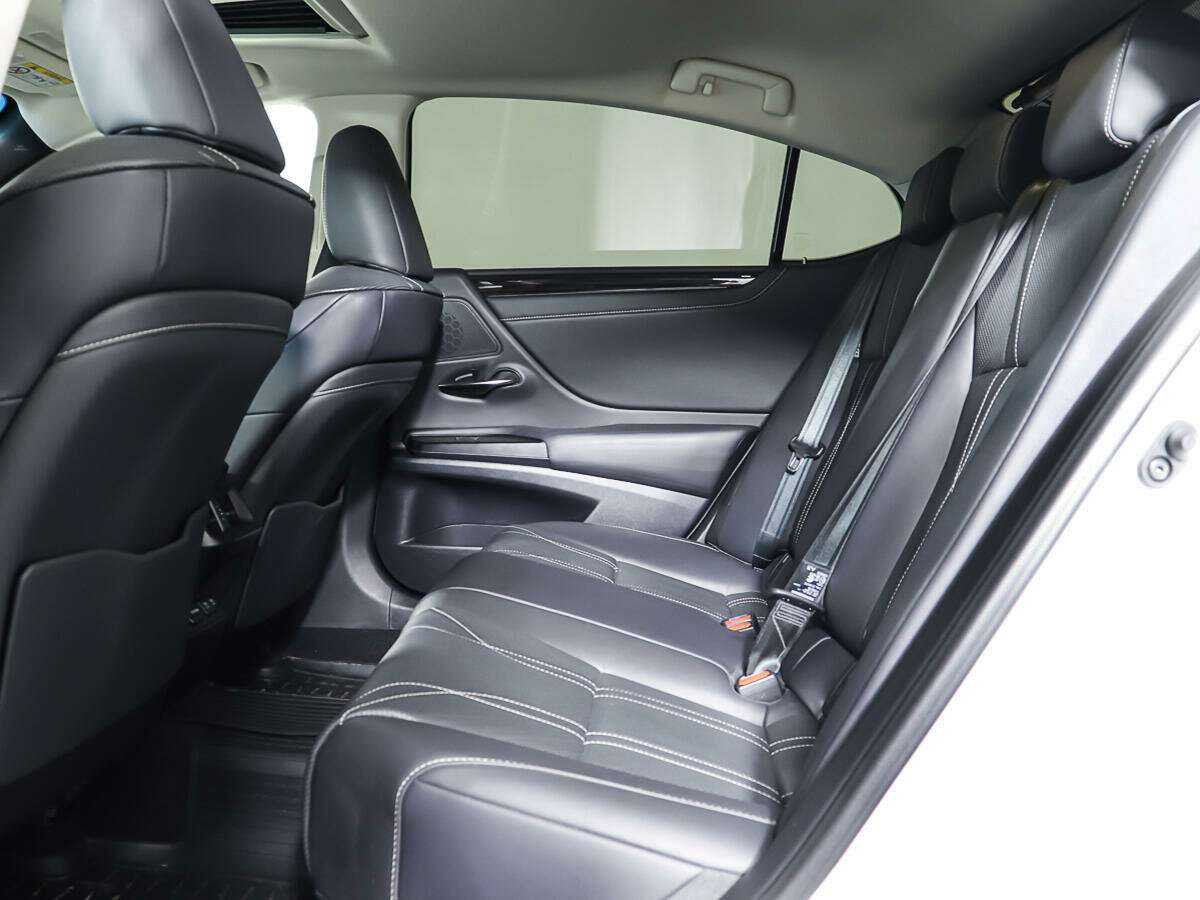 Lexus ES 250, 2019 Фото №8