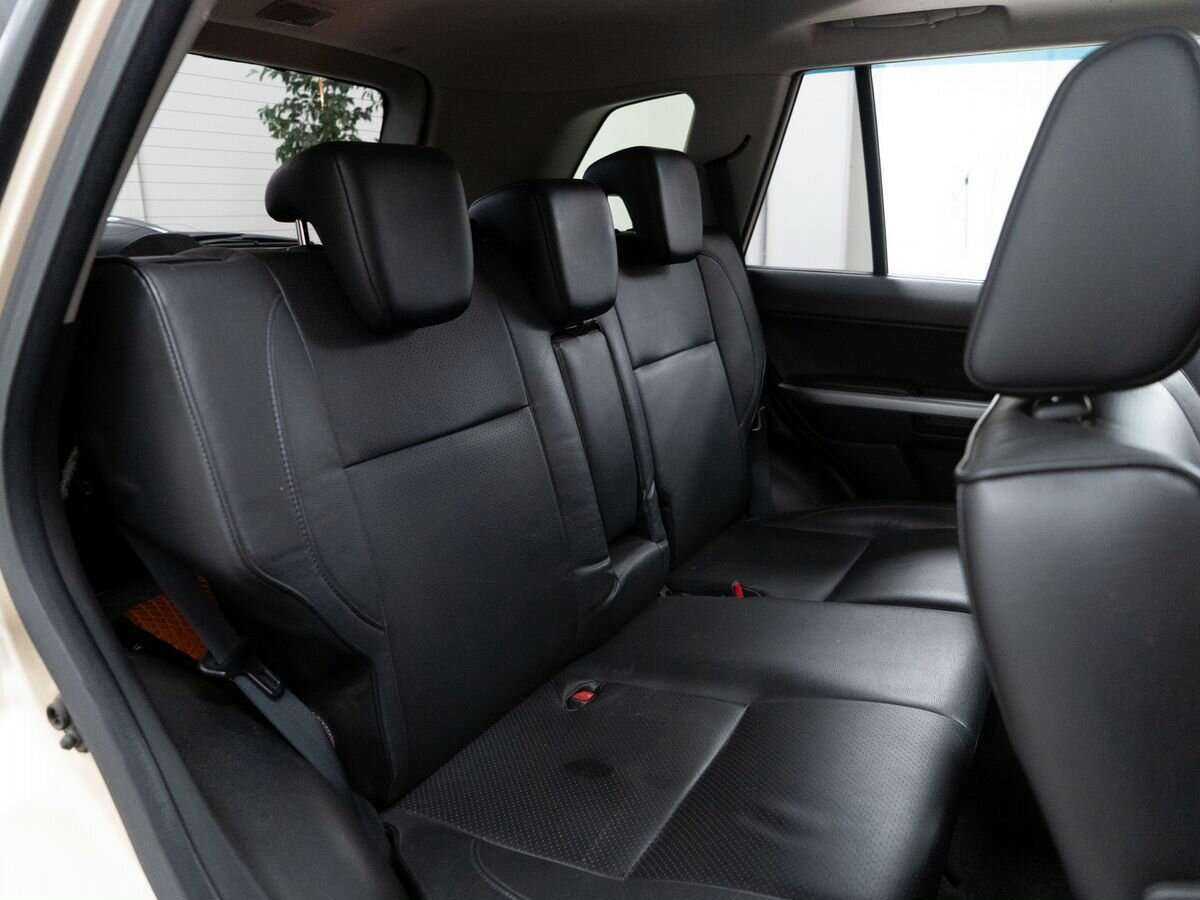 Suzuki Grand Vitara, 2010 Фото №8