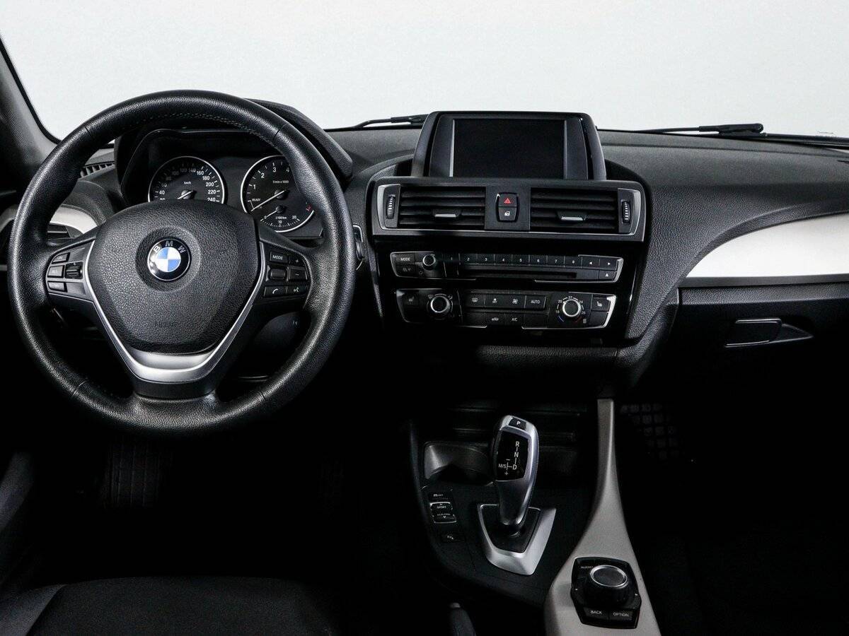 BMW 1 серии 118i, 2017 Фото №12