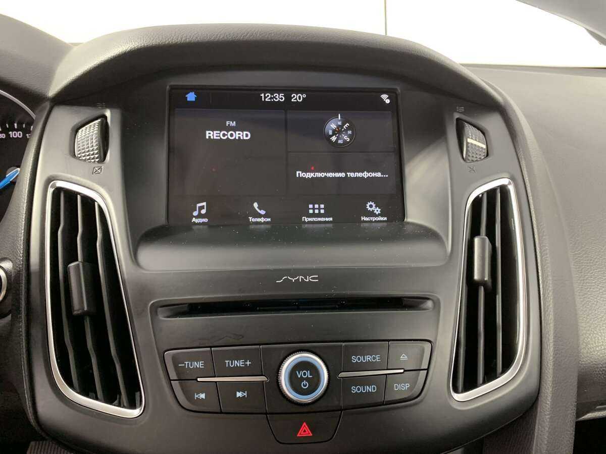 Ford Focus, 2018 Фото №13