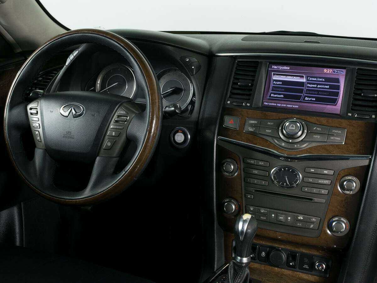 Infiniti QX56, 2011 Фото №11
