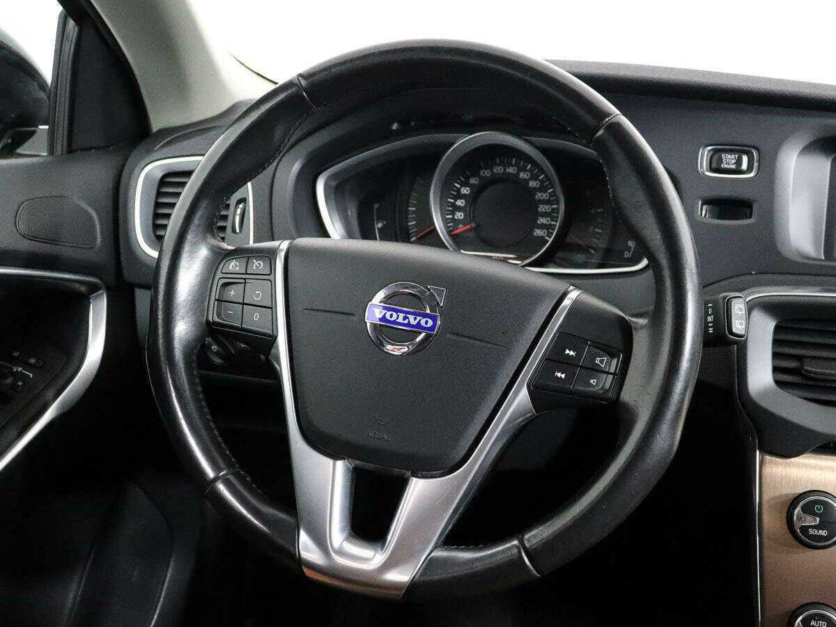 Volvo V40 Cross Country, 2015 Фото №13