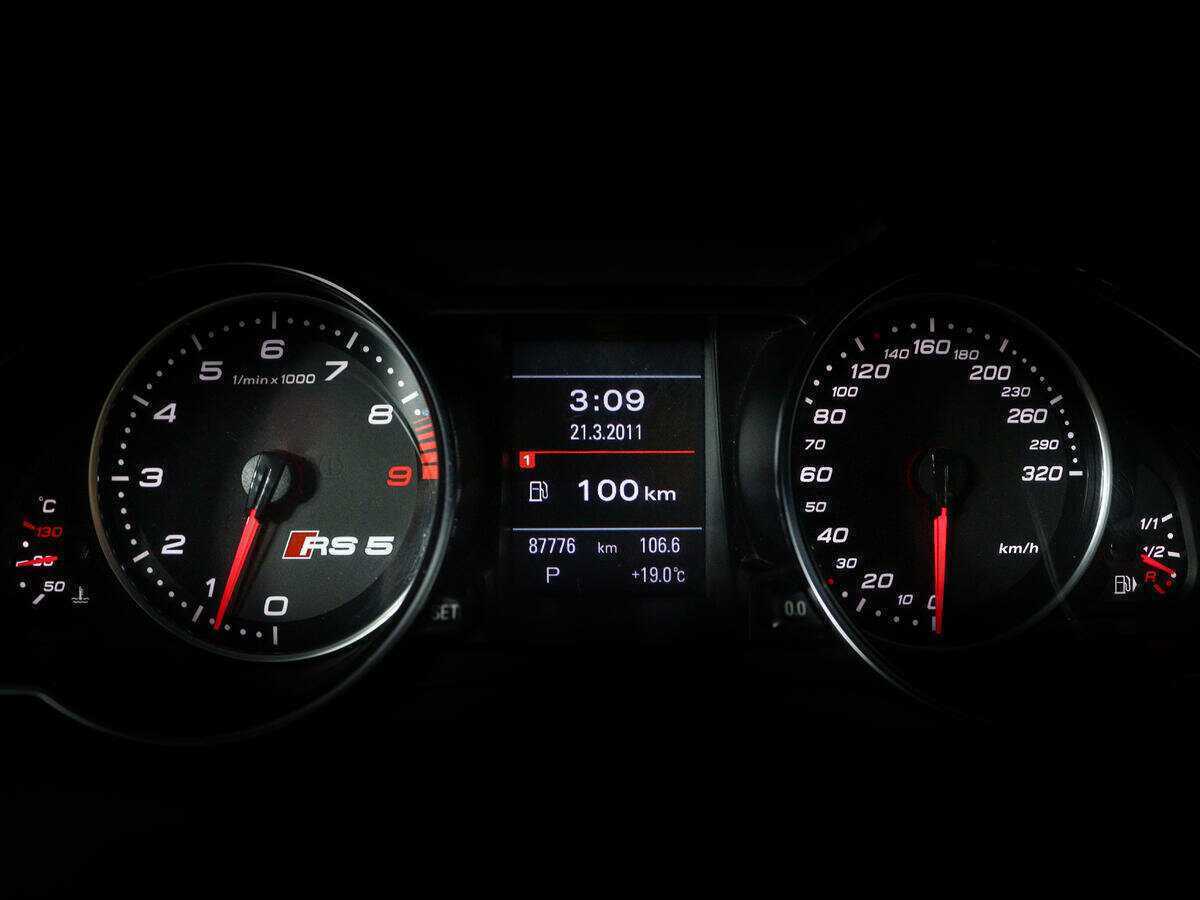 Audi RS 5, 2011 Фото №11