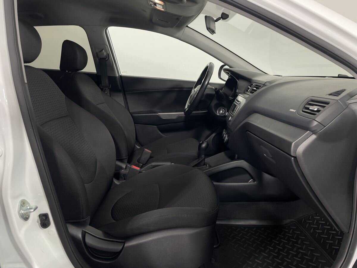 Kia Rio, 2017 Фото №14