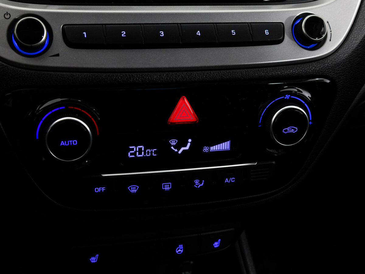 Hyundai Solaris II, 2018 Фото №11