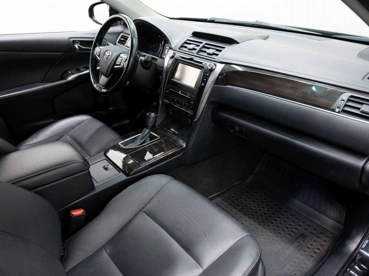 Toyota Camry, 2018 Фото №14