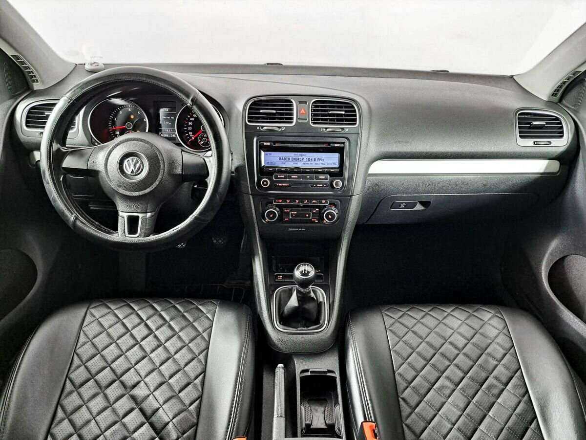 Volkswagen Golf, 2010 Фото №14