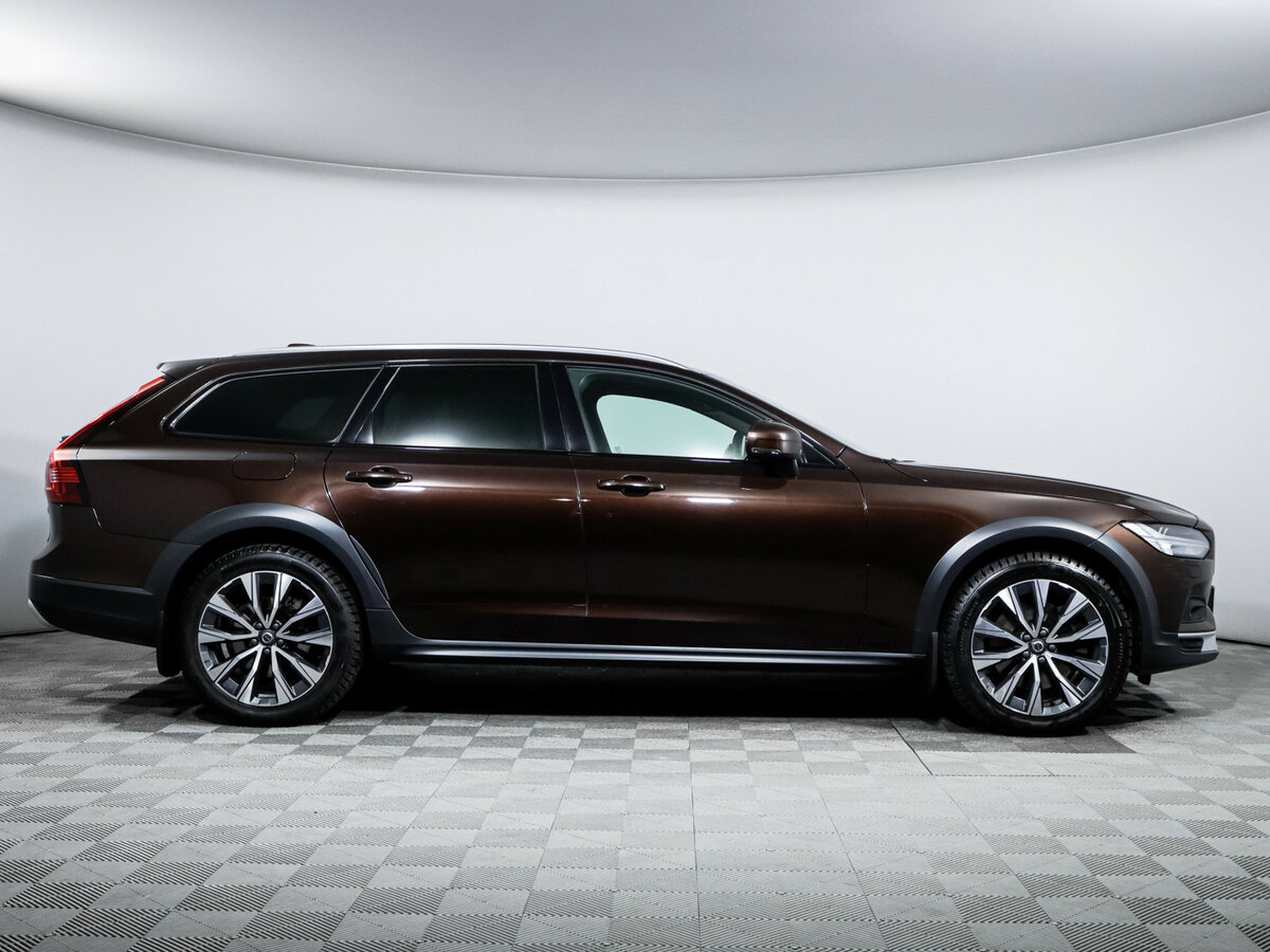 Volvo V90 Cross Country I Рестайлинг, 2021 Фото №4