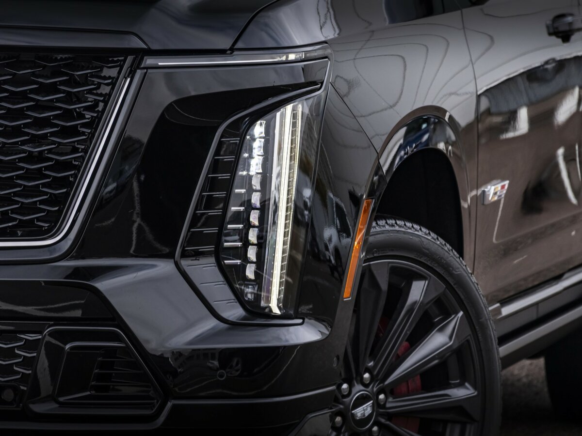 Cadillac Escalade-V I Рестайлинг, 2025 Фото №2