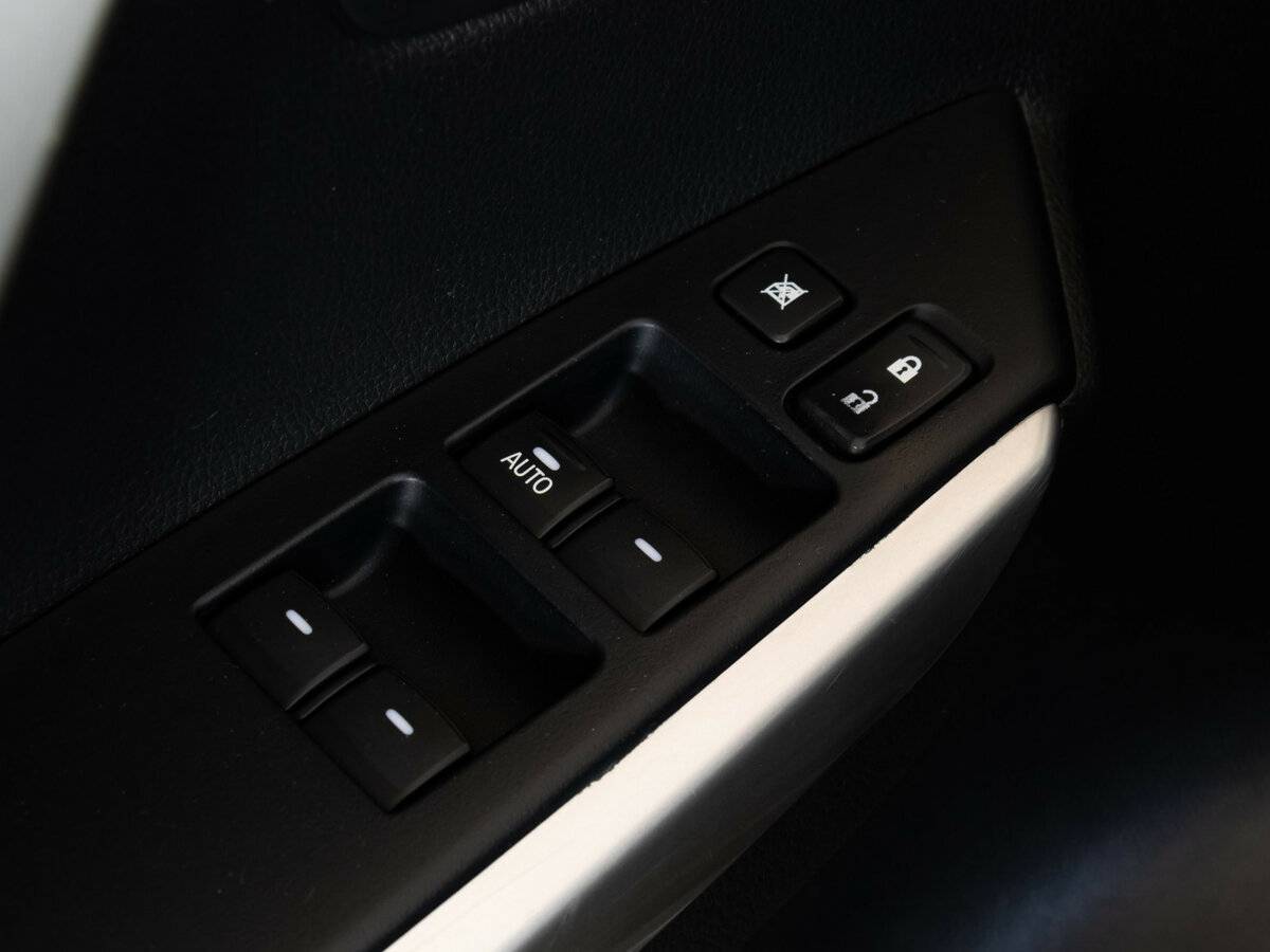Mitsubishi Pajero Sport, 2019 Фото №18
