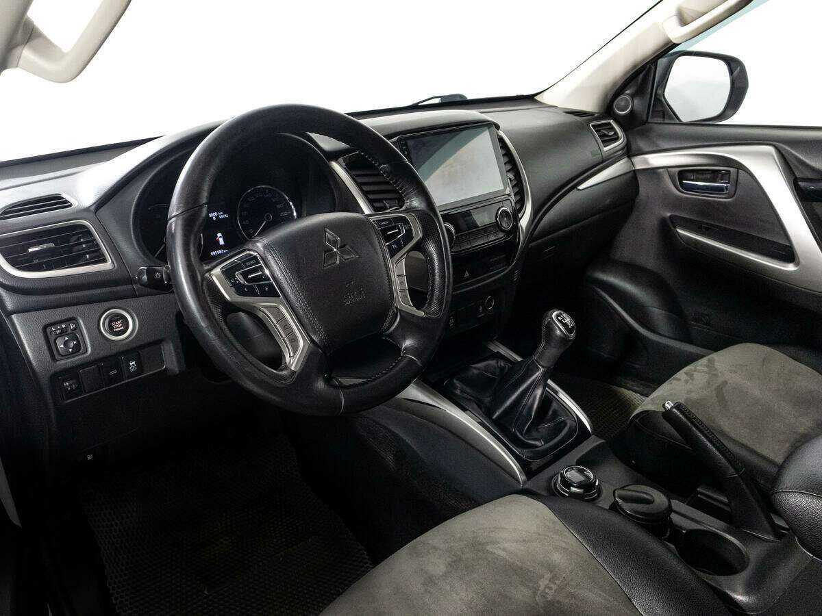 Mitsubishi Pajero Sport, 2019 Фото №11