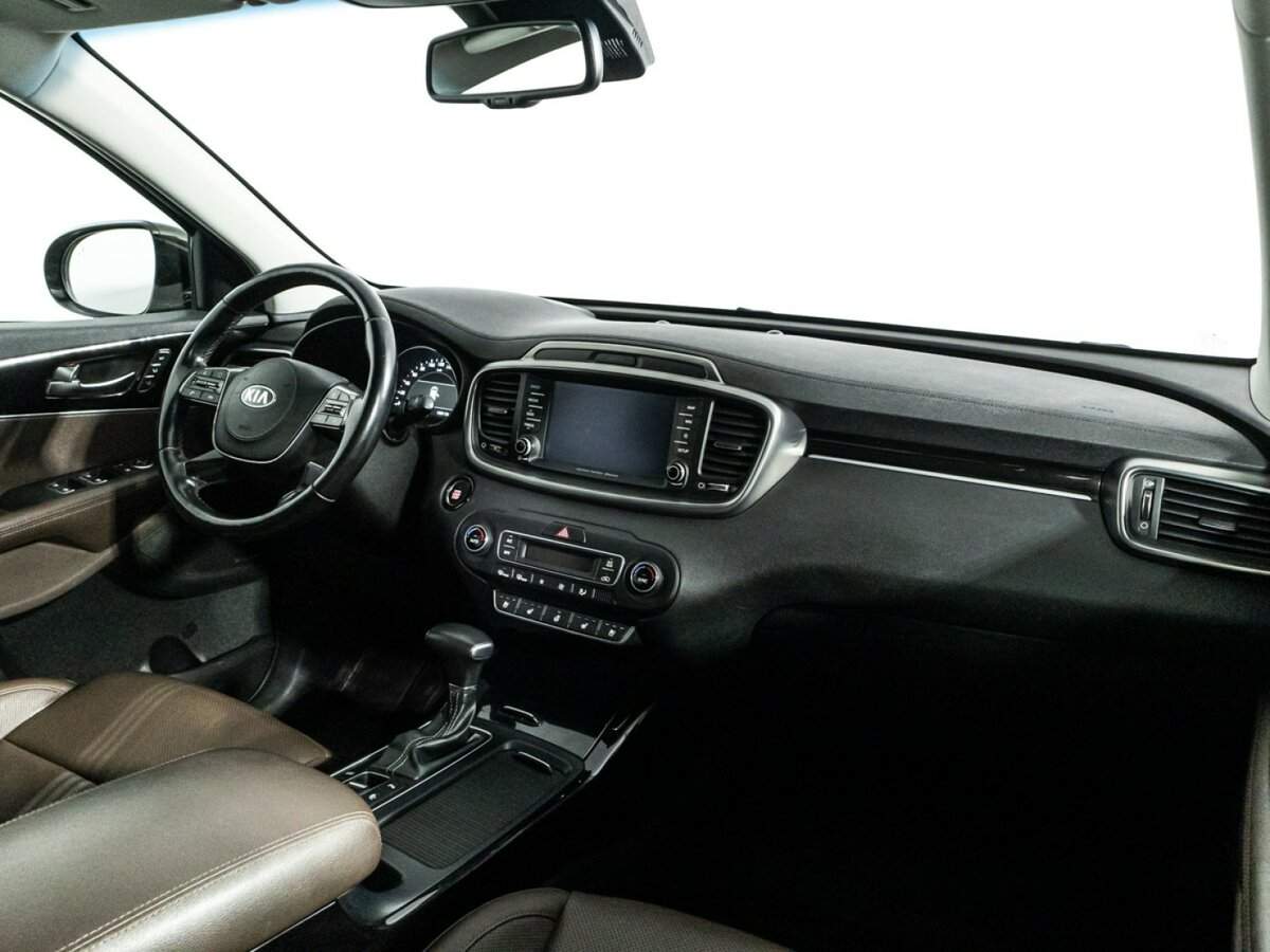 Kia Sorento, 2018 Фото №8