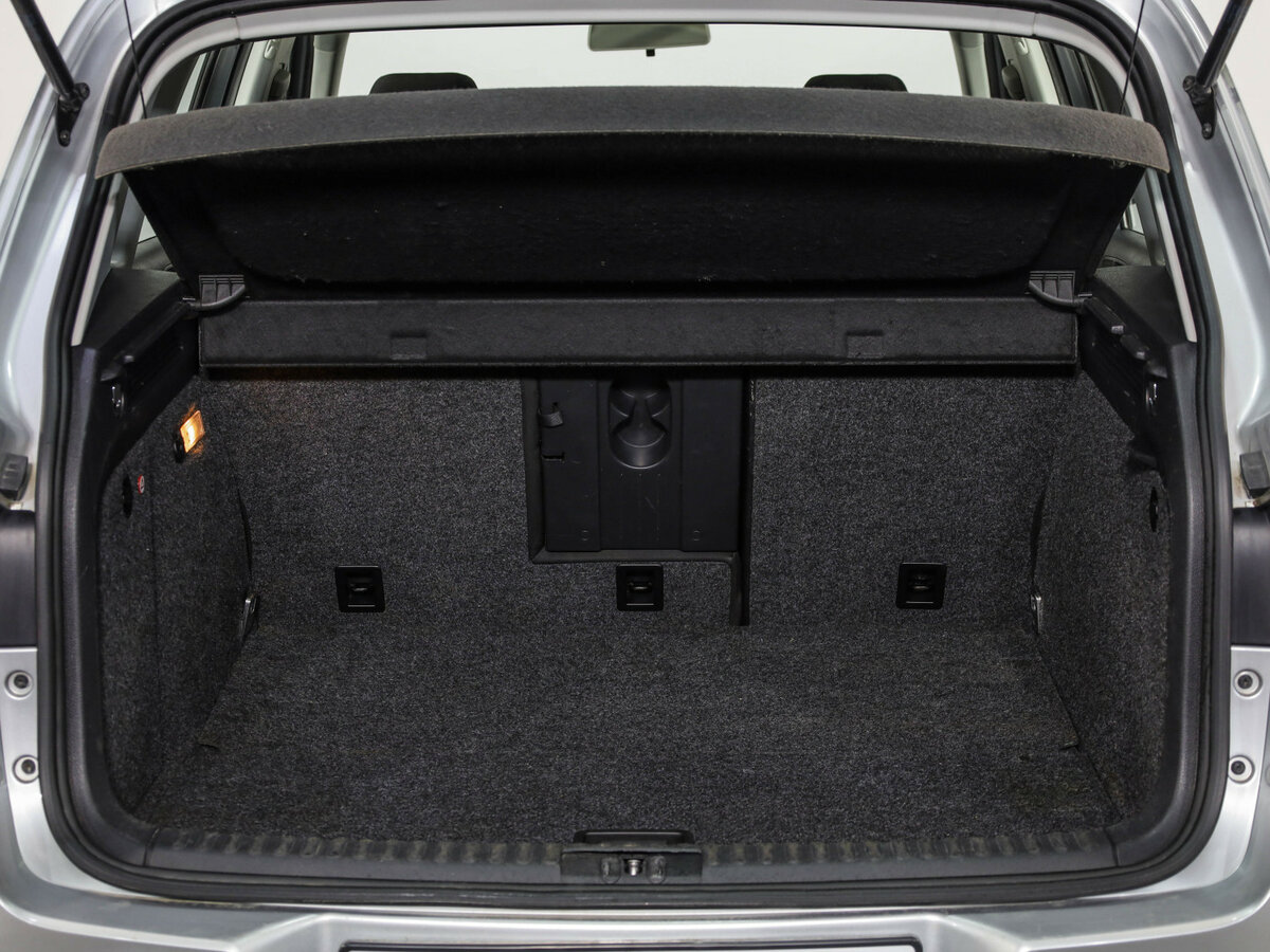 Volkswagen Tiguan I Рестайлинг, 2011 Фото №27