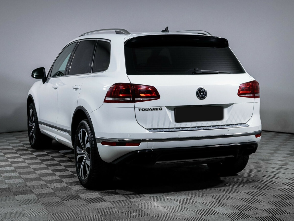 Volkswagen Touareg II Рестайлинг, 2016 Фото №7