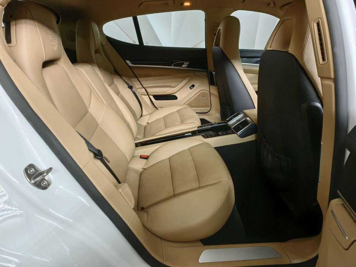Porsche Panamera 4, 2015 Фото №12