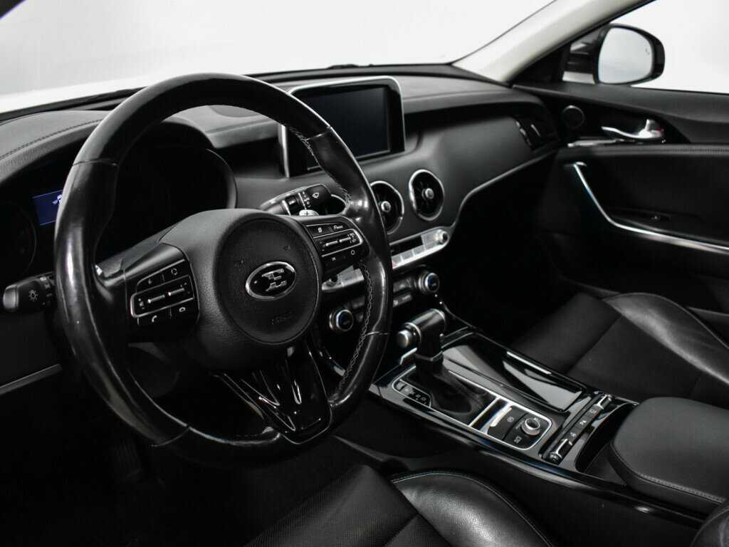Kia Stinger, 2018 Фото №7