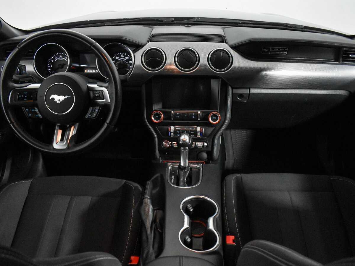 Ford Mustang, 2019 Фото №12