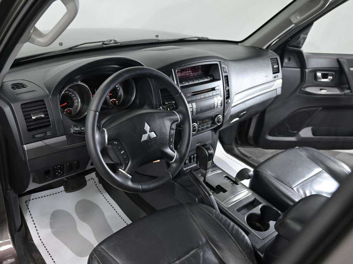 Mitsubishi Pajero, 2010 Фото №7